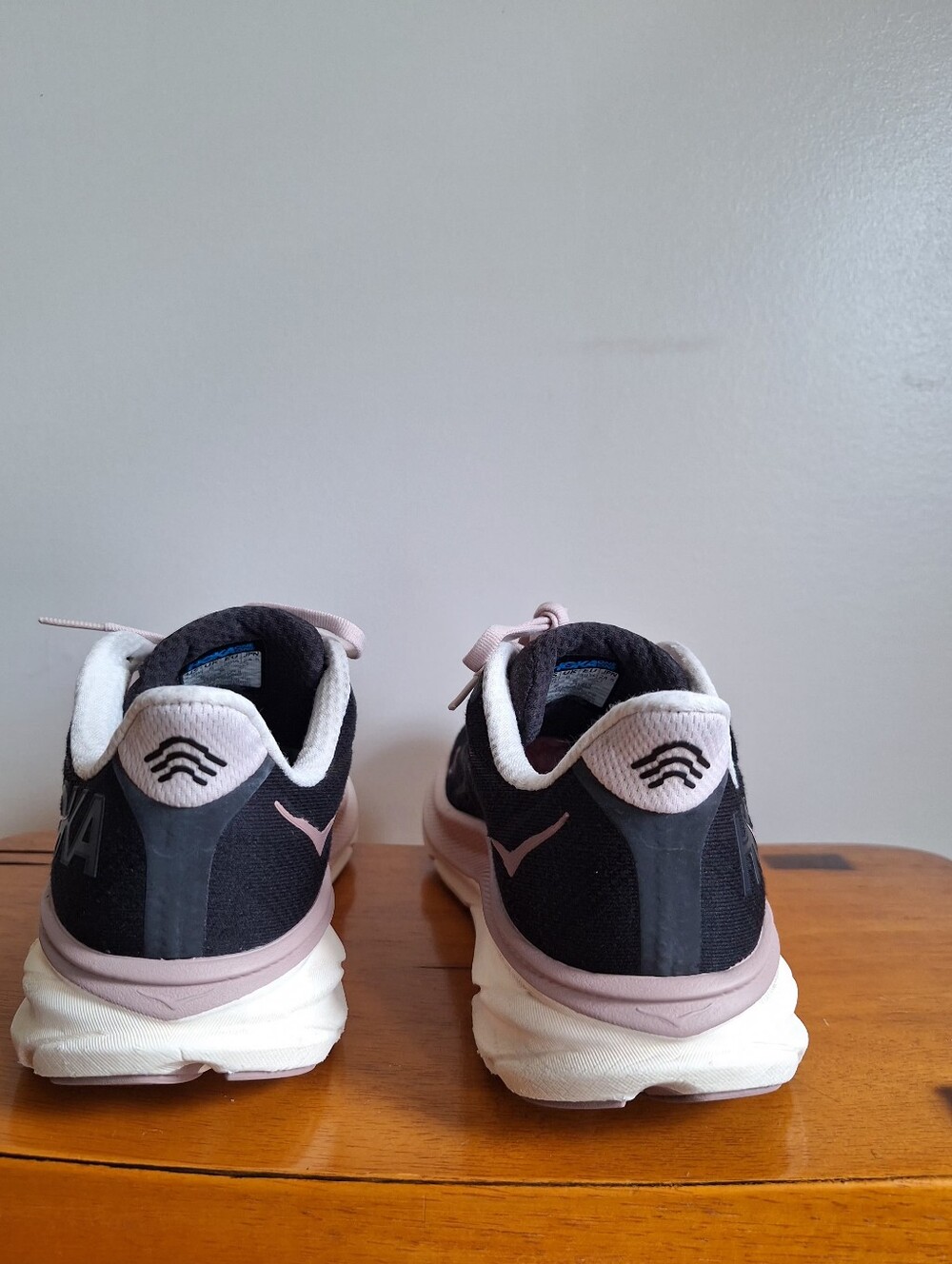 Hoka Clifton 9 Women's Obsidian / Quartzite Size 7.5B - Picture 4 of 13